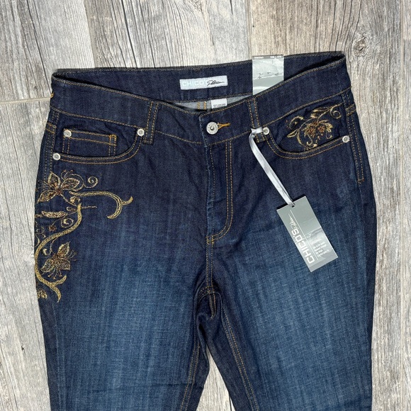 NWT! CHICO’S PLATINUM EMBROIDERED FLARE LEG JEANS LADIES SIZE 1 (=8 MISSY’S) - Picture 4 of 8